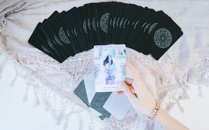 Cách chơi bài Tarot tại nhà